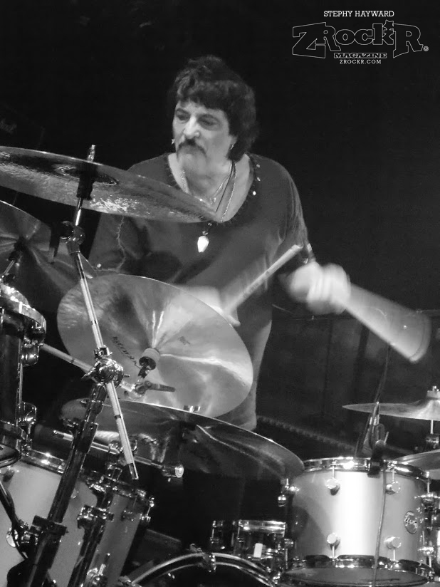 Carmine Appice in action