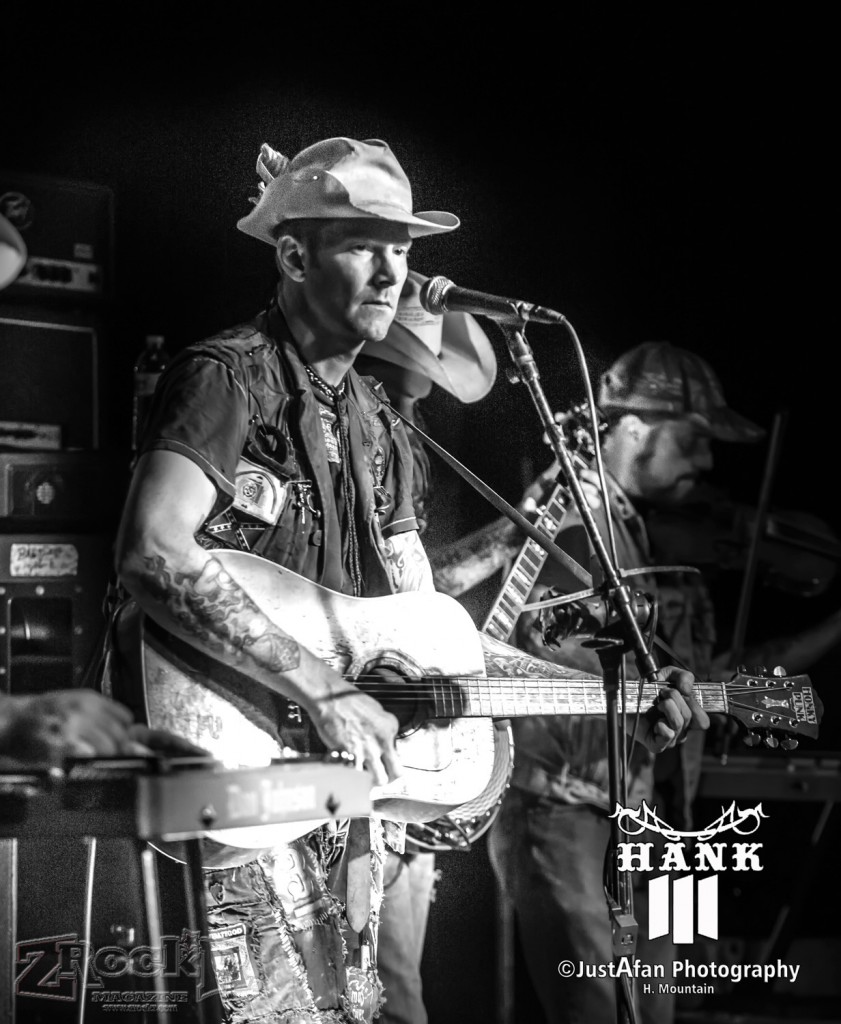 Hank3 on stage at LVCS