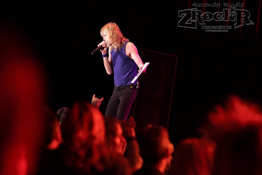 Kix did an in-store event at Zia Record Exchange’s Eastern Ave. location on Friday, January 16, 2015. This photo is from the band's concert at Eastside Cannery the following day.