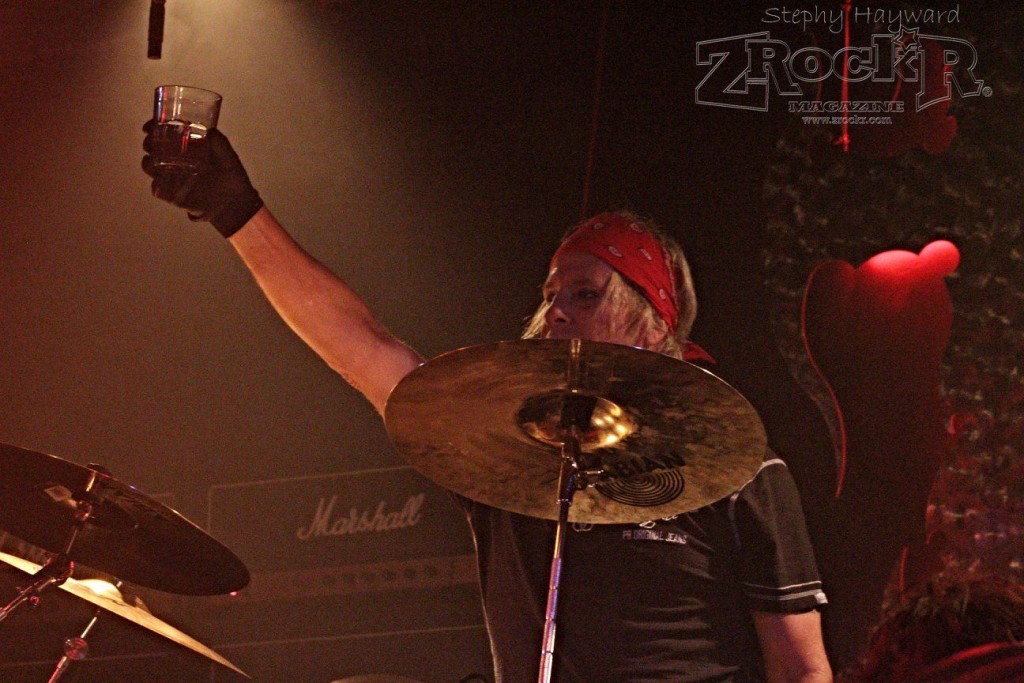 Bobby Blotzer toasting the Vamp'd crowd.