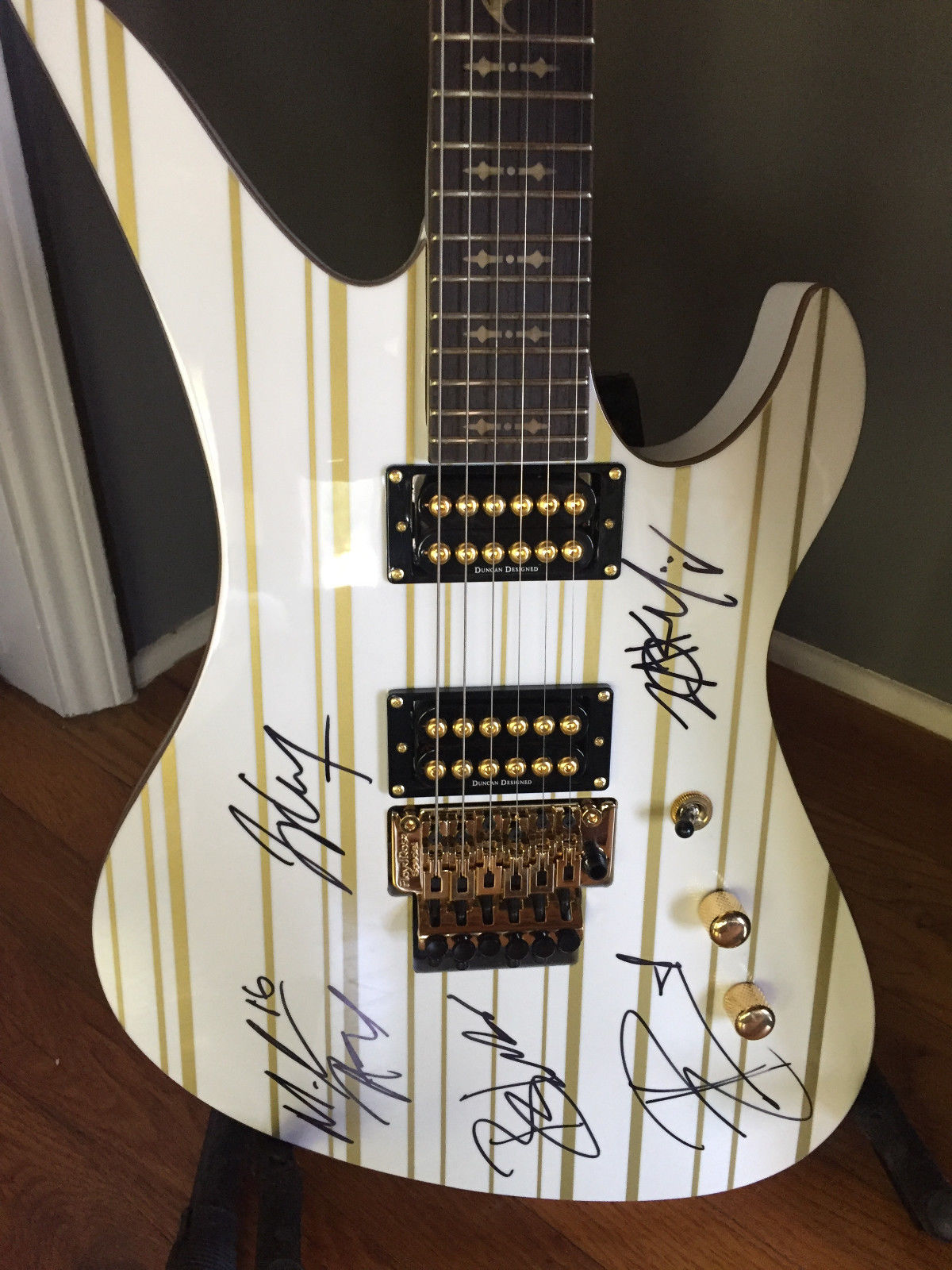Avenged Sevenfold Autographed Schechter Guitar Auction To Help Bridging The Gap ( BGR )